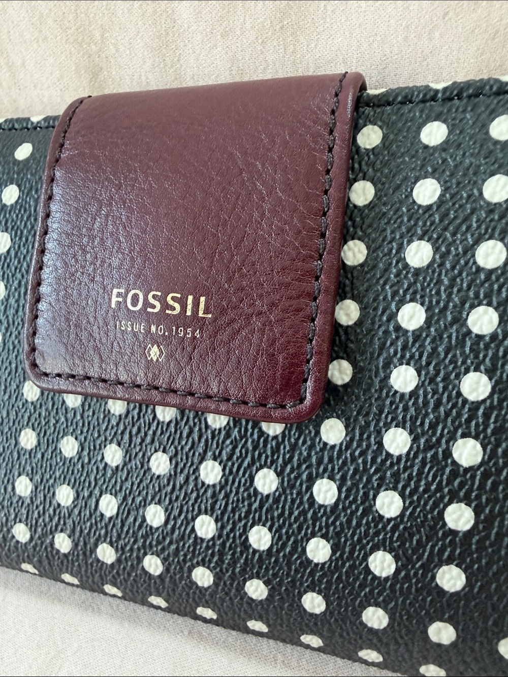 Fossil Logan Polka Dot Leather Trim Slim Tab Clutch Wallet - Picture 4 of 6